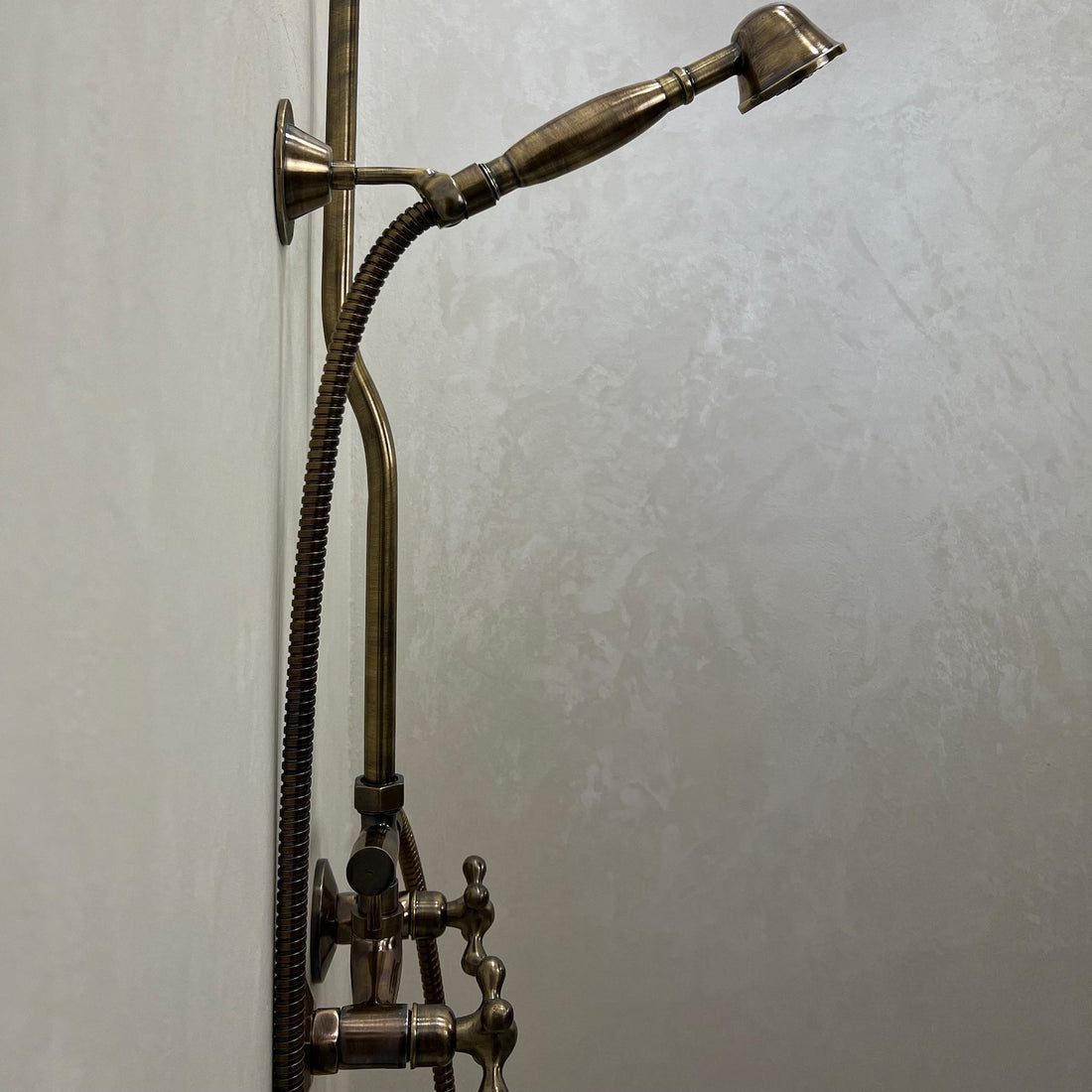 Victorian Style Shower Set with Handheld and Showerhead - Bronze Finish - 8” Round Rainfall Showerhead