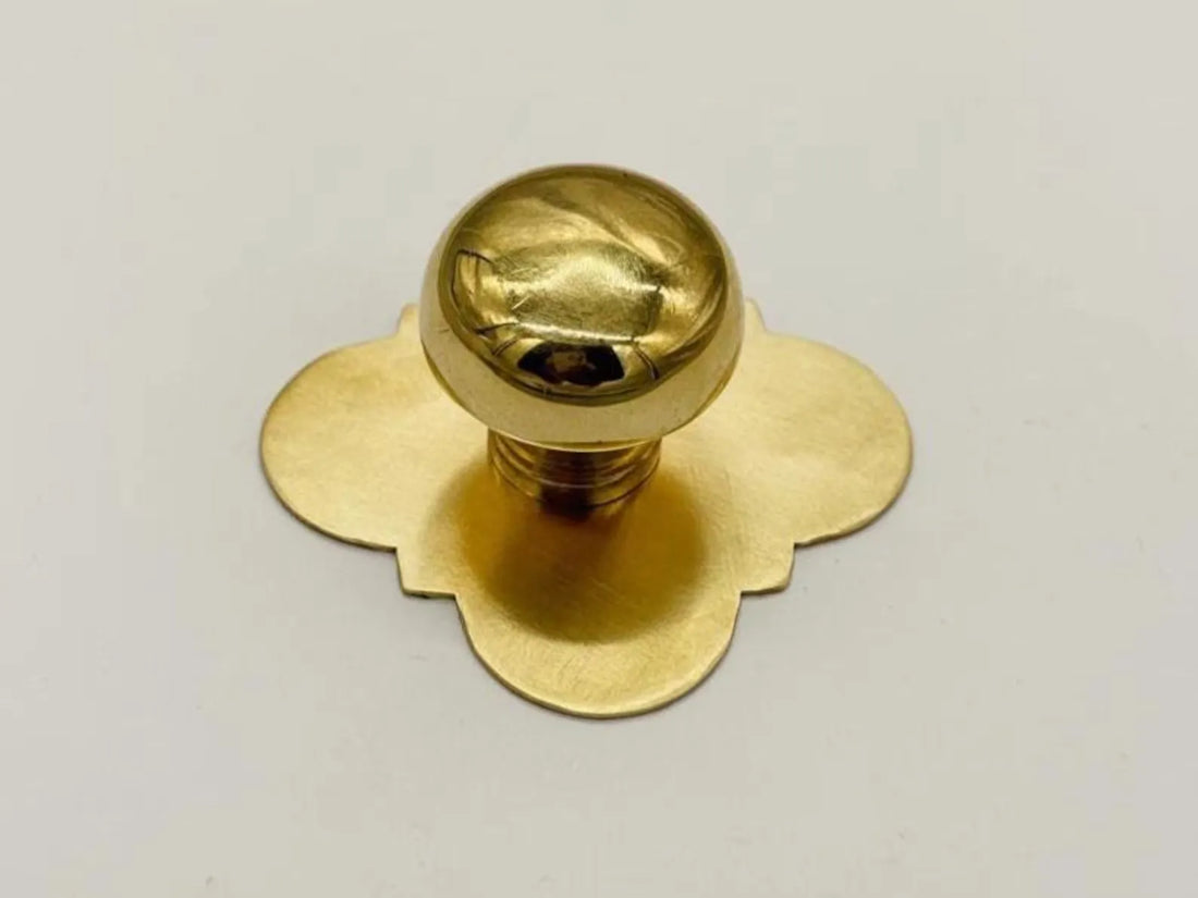 Set of Unlacquered Brass Cabinet Knobs, Antique Brass knobs, Brass Cabinet Door handle knob